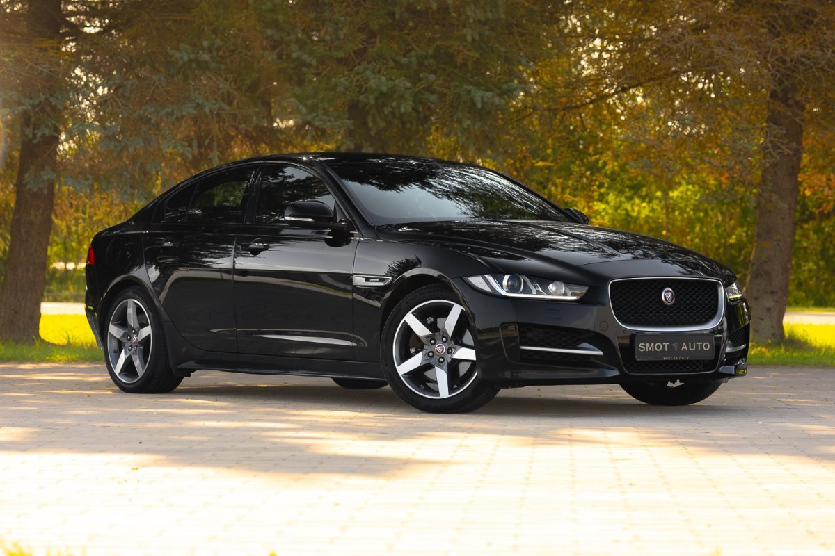 Jaguar XE